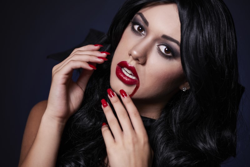 Maquiagem feminina de Vampira | Blog da Tenda