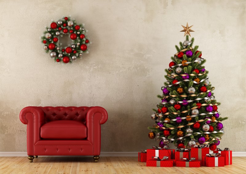 Como usar guirlanda de Natal | Foto de uma sala de estar com guirlanda e árvore de Natal | Decoração | Blog da Tenda