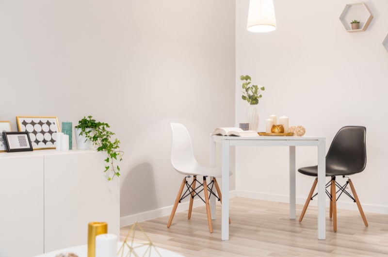 Quais são as vantagens? | Foto de uma sala de jantar em tons neutros | Casa e Decoração | Blog da Tenda