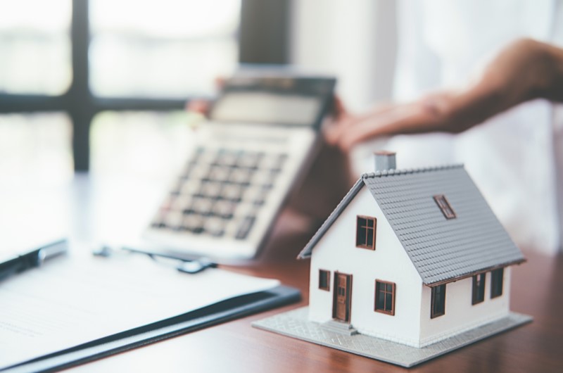 Como funciona o financiamento imobiliário | Uma calculadora e uma casa | Dúvidas sobre dívidas | Eu Dou Conta
